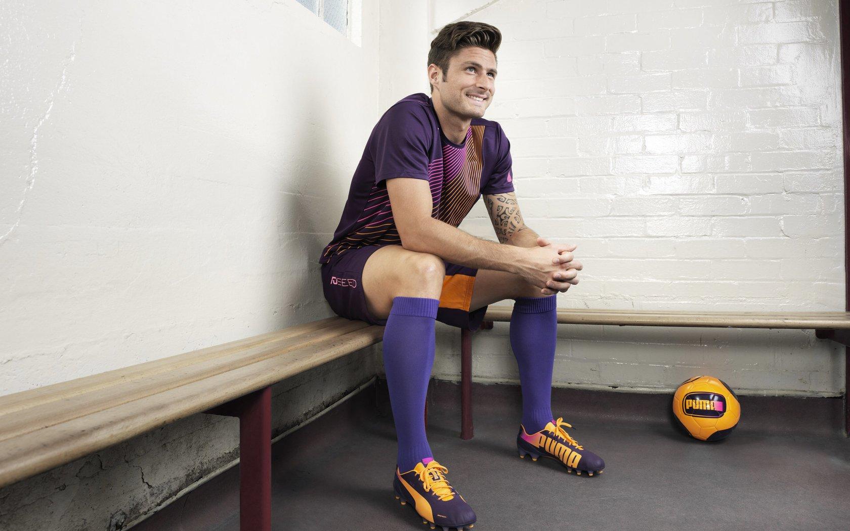 击剑国家队军训淬炼意志 经验传承助力巴黎奥运备战